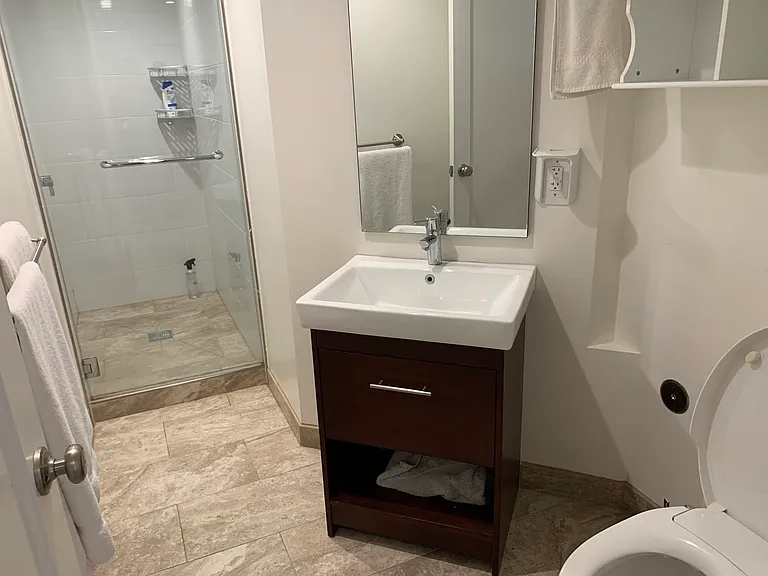 1670 Clay St #1 — Photo 11