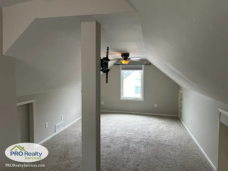 3238 Rhode Island Ave S — Photo 15