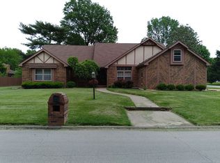 4466 S Delaware Ave, Springfield, MO 65804