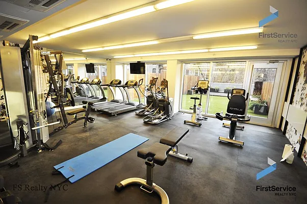 Rented by FirstService Realty (legacy) | media 24