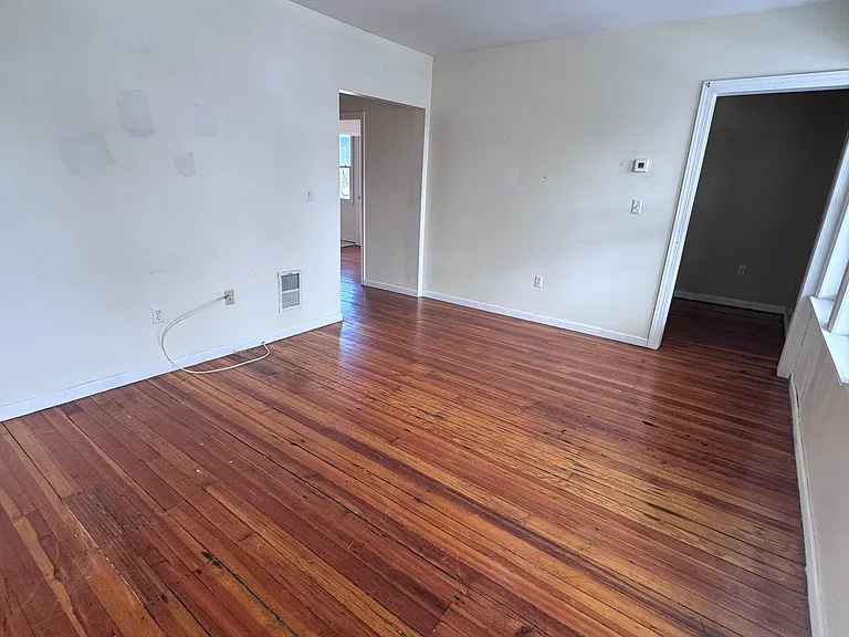 4 Gray St #2 — Photo 8