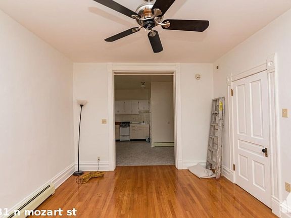 3rd image of 2131 N Mozart St #1628