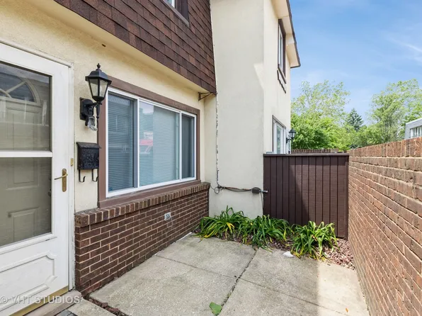 4037 Trafalgar Ln, Oak Lawn, IL 60453