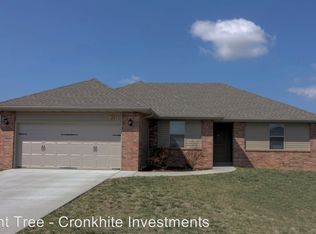 1023 S Tanner Dr, Springfield, MO 65802