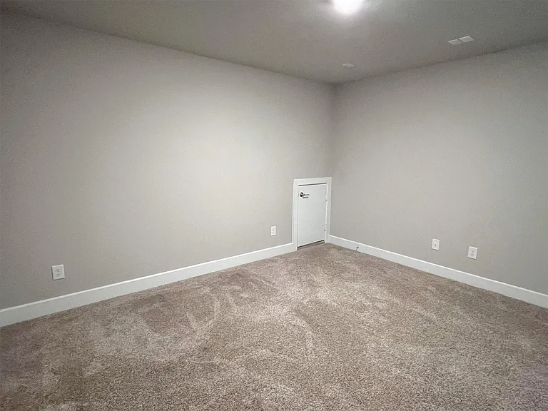 21818 Fitzroy Manor Ln — Photo 26