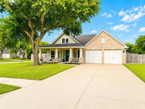1303 Mayberry Cir, Sugar Land, TX 77479