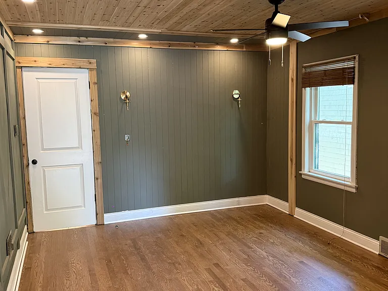740 N La Grange Rd #1 — Photo 9