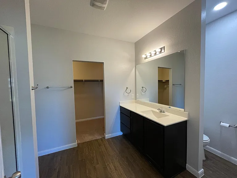 136 Voss — Photo 24