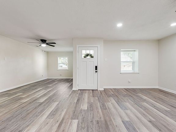3rd image of 4342 Birch Dr
