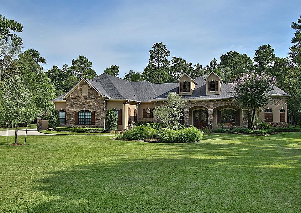 1st image of 8819 Scenic Green Dr