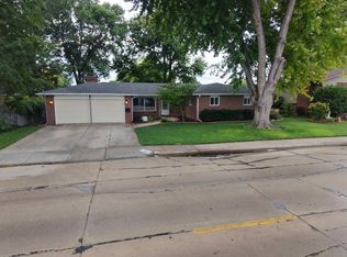 2010 W Philip Ave, North Platte, NE 69101