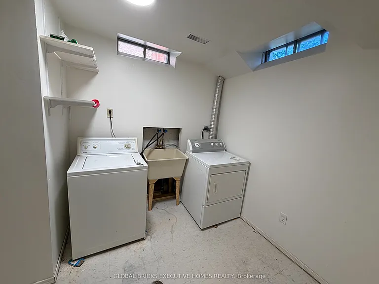 730 Queensbridge Dr — Photo 26