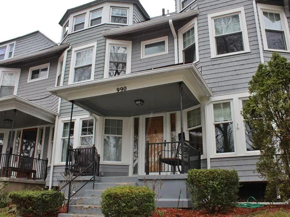 990 Park Ave, Rochester, NY 14610