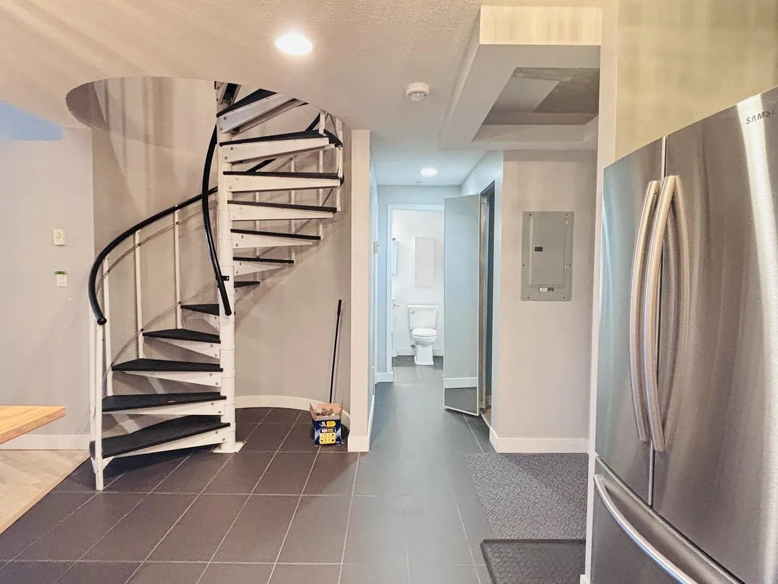 1 bed, 961 sqft, $2,500 — Photo 2