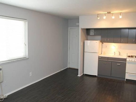 3rd image of 7219 High St APT 12