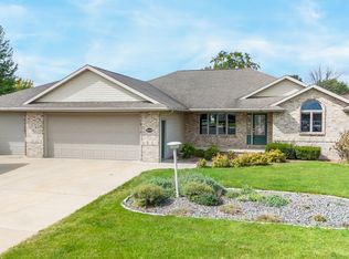 W6068 Greystone Ct, APPLETON, WI 54915
