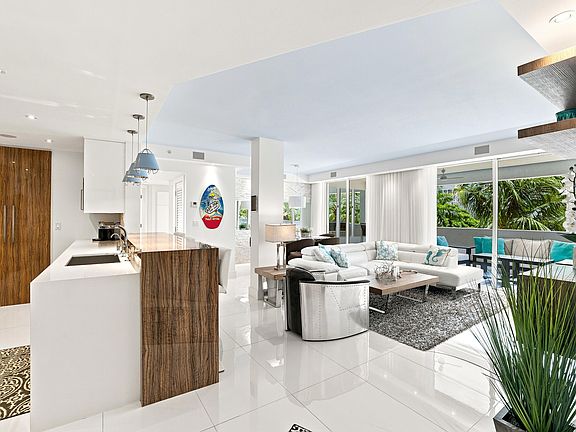 2nd image of 17100 N Bay Road #1401