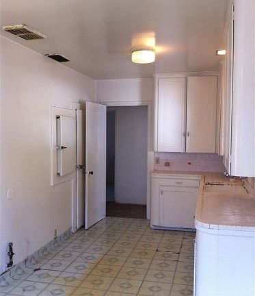 4th image of 4233 E Butler Ave