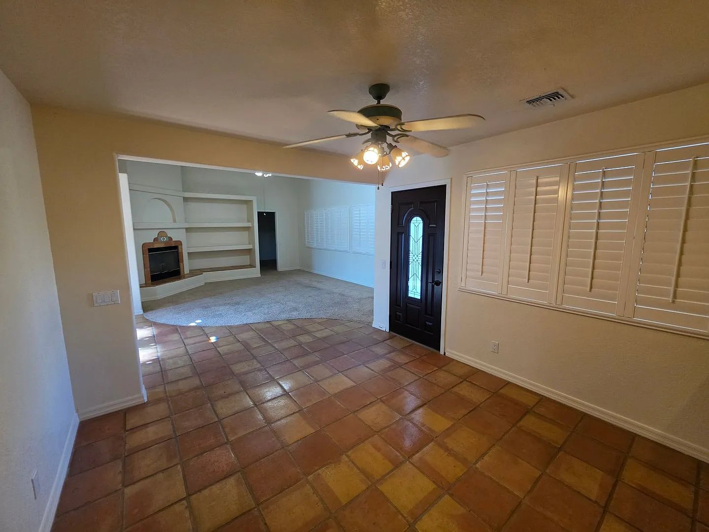 Large 3 Bedroom Home in Bullhead City, AZ — Photo 3