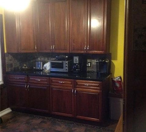 3rd image of 30 Arch Ln