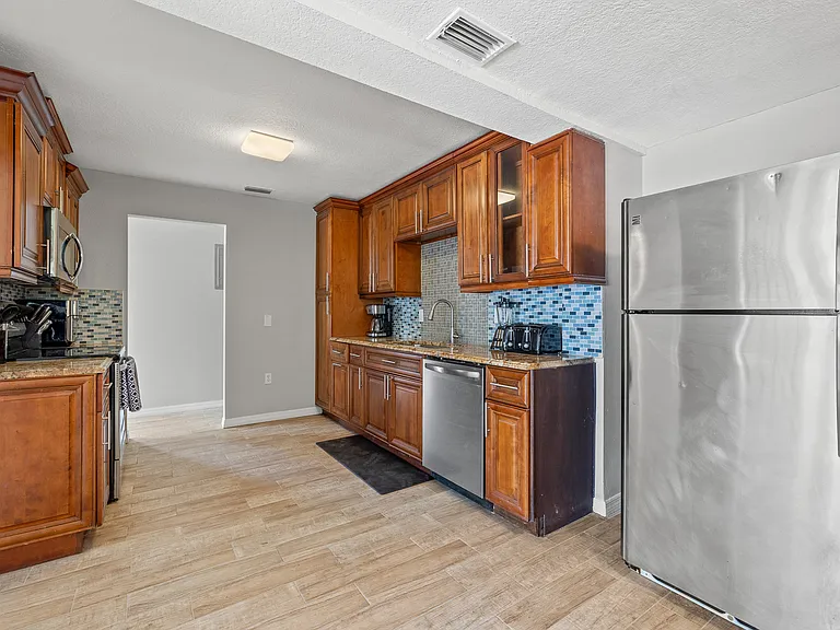 4306 E Powhatan Ave #1 — Photo 7