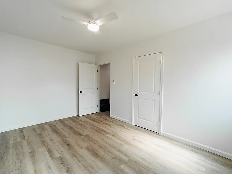 715 Acacia Ave — Photo 19