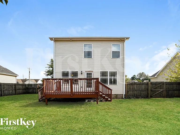 1309 Loren Cir — Photo 15