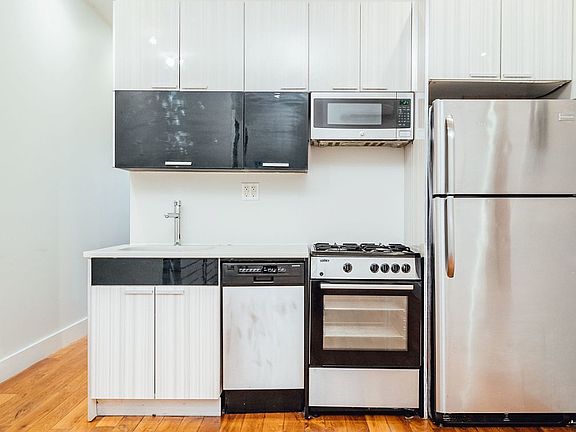 3rd image of 1461 Bushwick Ave #3F