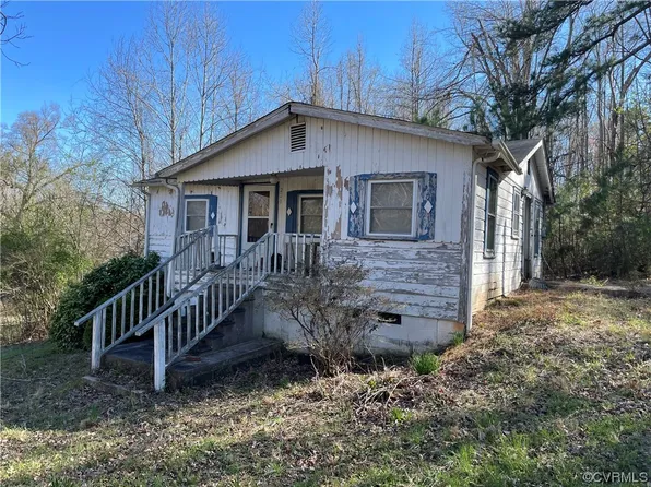 221 N Circle Blvd, Kenbridge, VA 23944