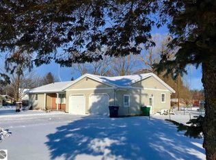 405 5th St, Marion, MI
