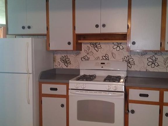 3rd image of 1616 Charity St