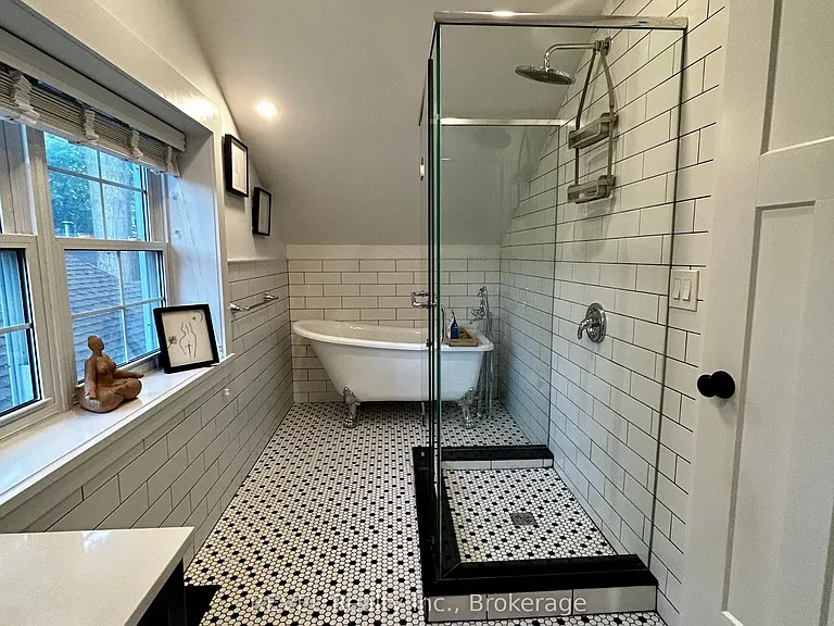 399 Elmwood Ave — Photo 13