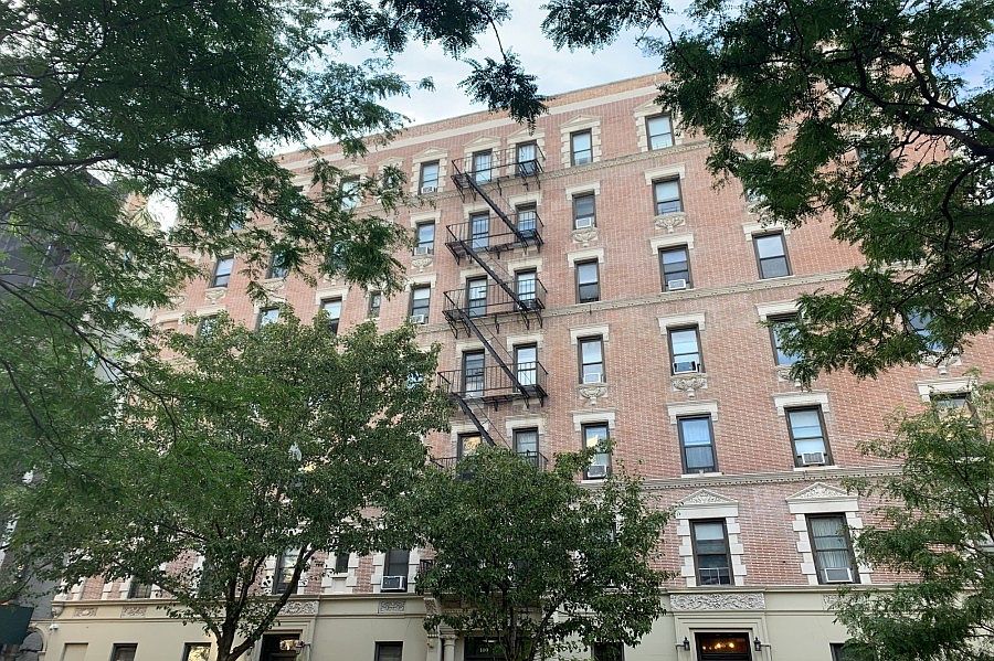 1st image of 100 Hamilton Pl APT 7G