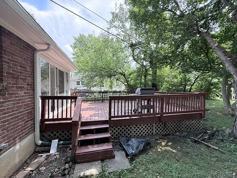 8504 Charing Cross Rd — Photo 8