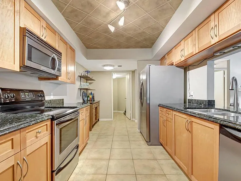 950 Lavers Cir #F309 — Photo 11