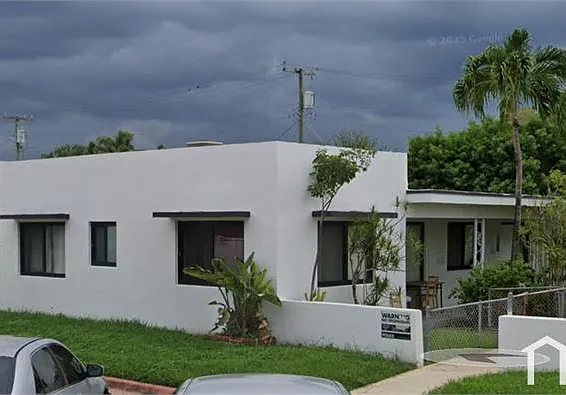 2 bed, 900 sqft, $2,550 — Photo 1