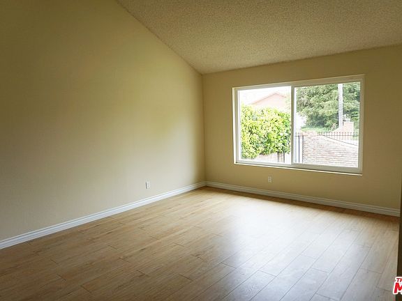 3rd image of 8816 Moorcroft Ave