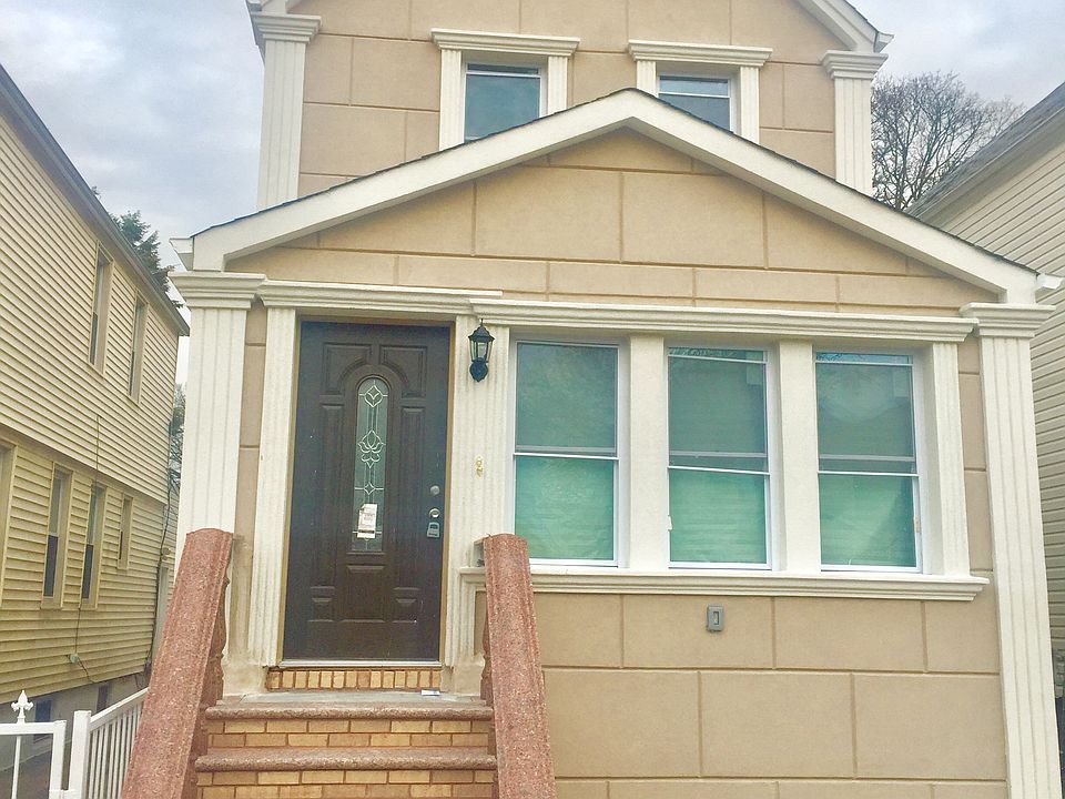1st image of 10500 131st St