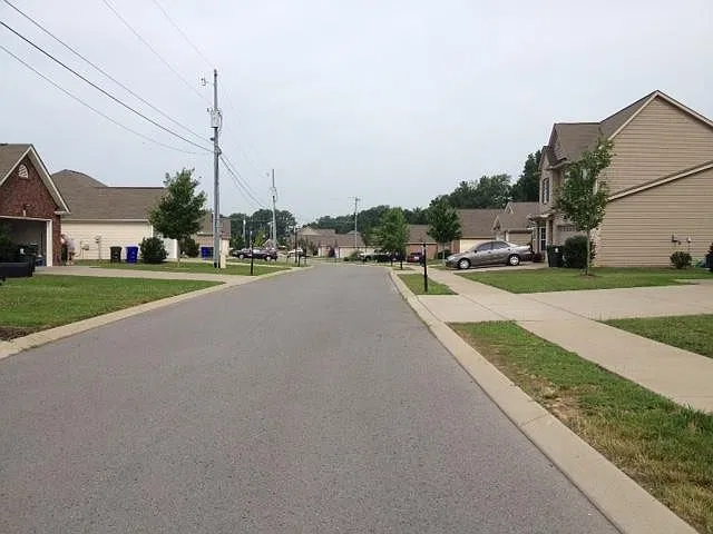 3 bed, 1411 sqft, $1,790 — Photo 3