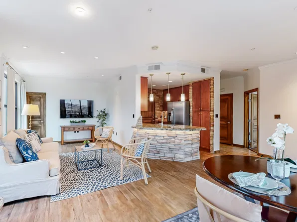 330 Las Colinas Blvd APT 1320, Irving, TX 75039