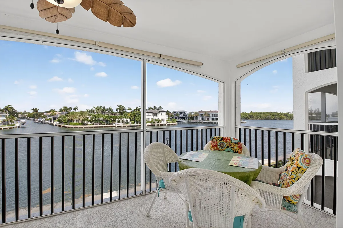 Building Photo - 2871 N Ocean Blvd #R254
