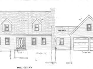 71 Carriage Shop Rd, Falmouth, MA 02536