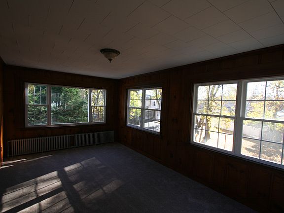 3rd image of 216 Lowell St #4