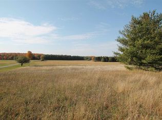 11271 N Us Highway 31, Charlevoix, MI 49720