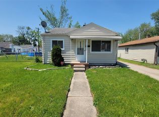 23153 Stewart Ave, Warren, MI 48089