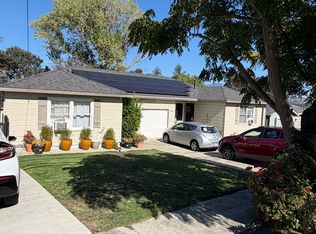 2242 Overlook Dr, Walnut Creek, CA 94597