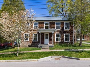 27 Burr St, Cazenovia, NY 13035