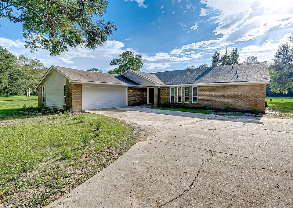 2nd image of 523 Brandon Rd