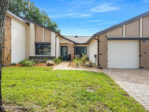 2nd image of 7425 Crestwood Dr