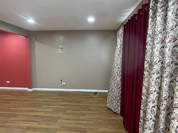 2nd image of 1975 Haddam Pl